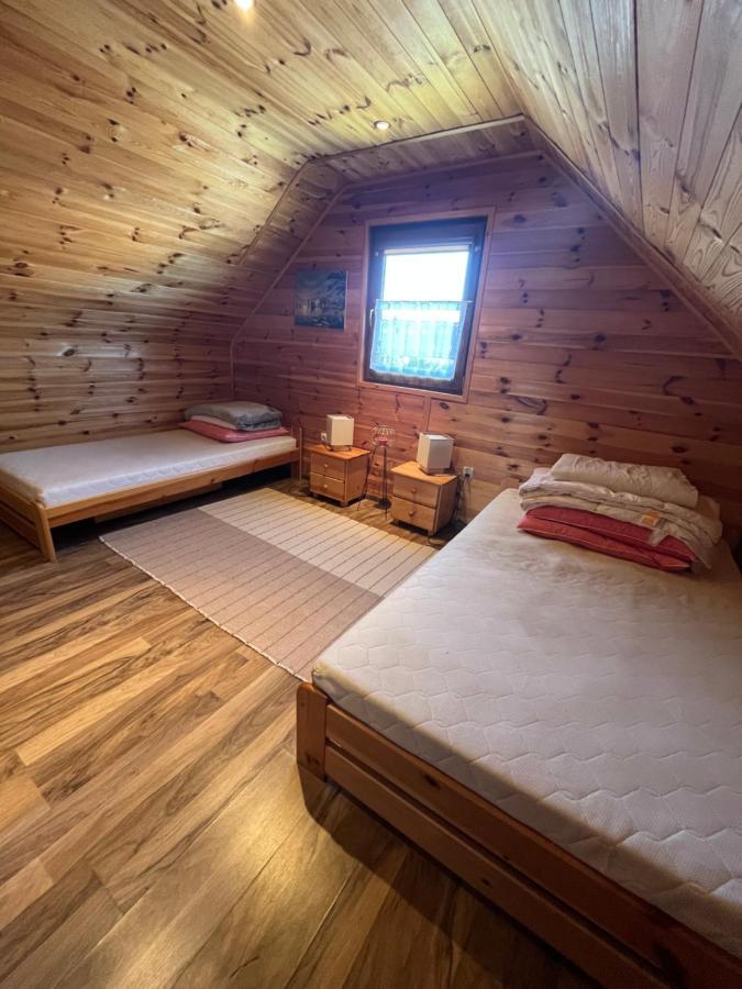 Domki Teo Pietrowe I Parterowe Rewal Bagian luar foto